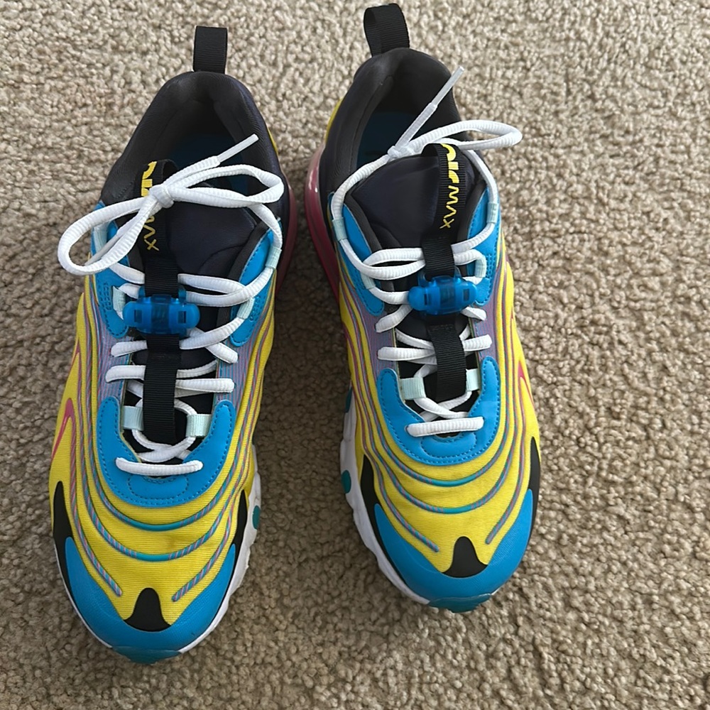 Nike 270 React. Blue and Yellow.